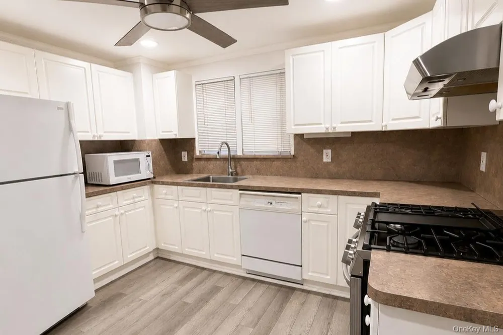 4 Brown Street West Babylon, NY 11704