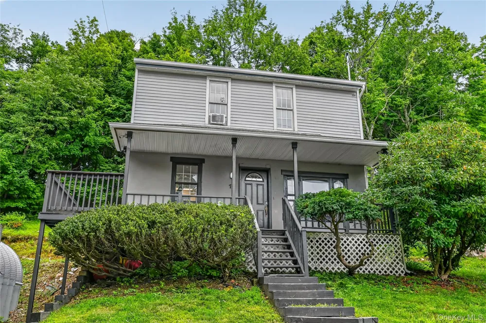 17 Underhill Trail Monroe, NY 10950
