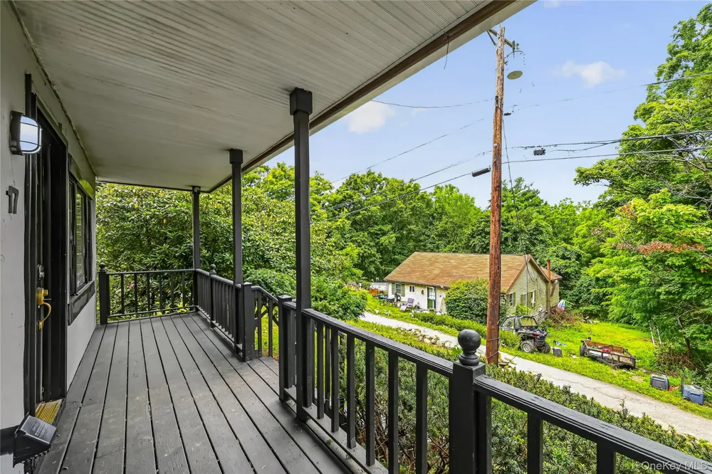 17 Underhill Trail Monroe, NY 10950