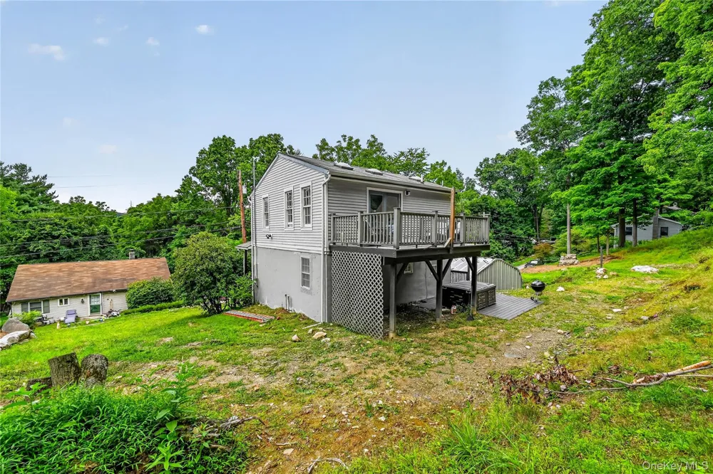 17 Underhill Trail Monroe, NY 10950