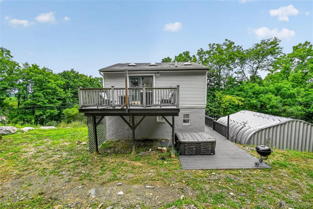 17 Underhill Trail Monroe, NY 10950