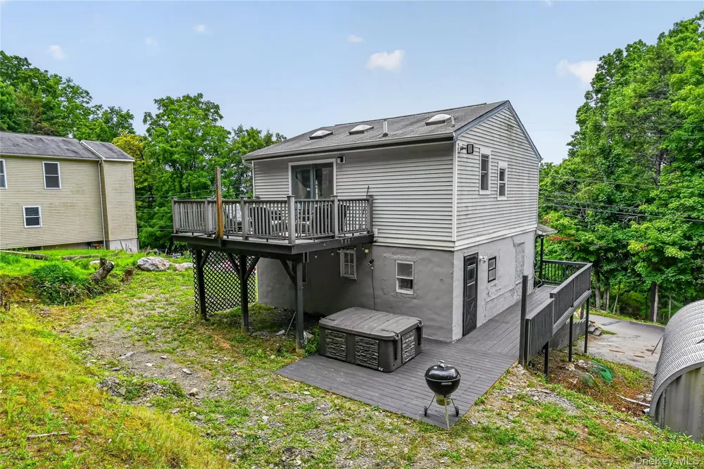 17 Underhill Trail Monroe, NY 10950
