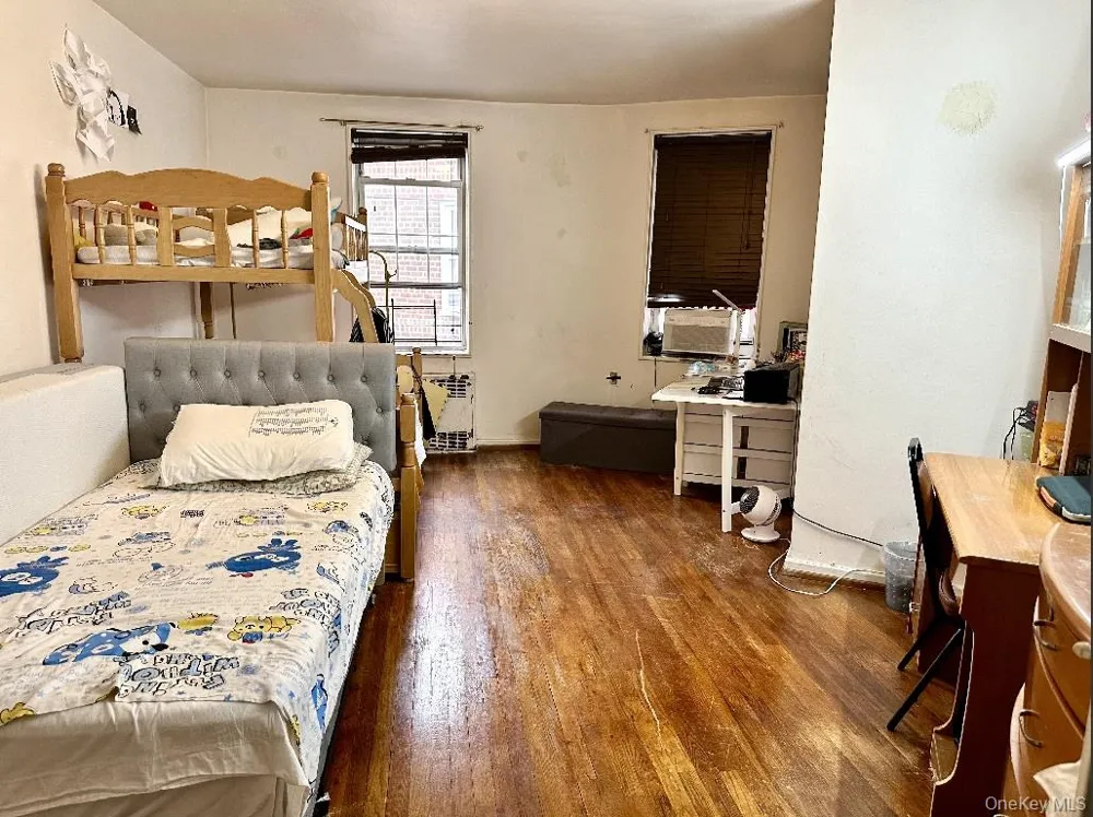 85-04 63rd Drive #6J1 Rego Park, NY 11374