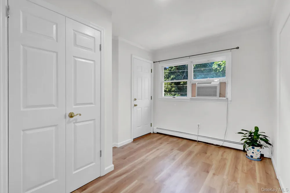 653 Meadow Road Smithtown, NY 11787