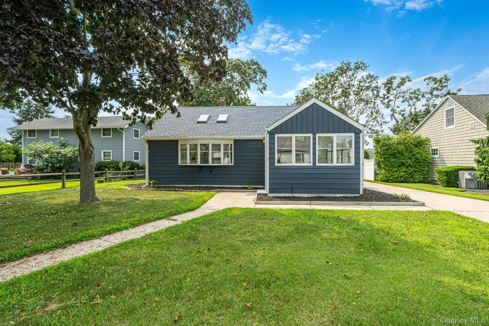 7 Oak Drive Jamesport, NY 11947