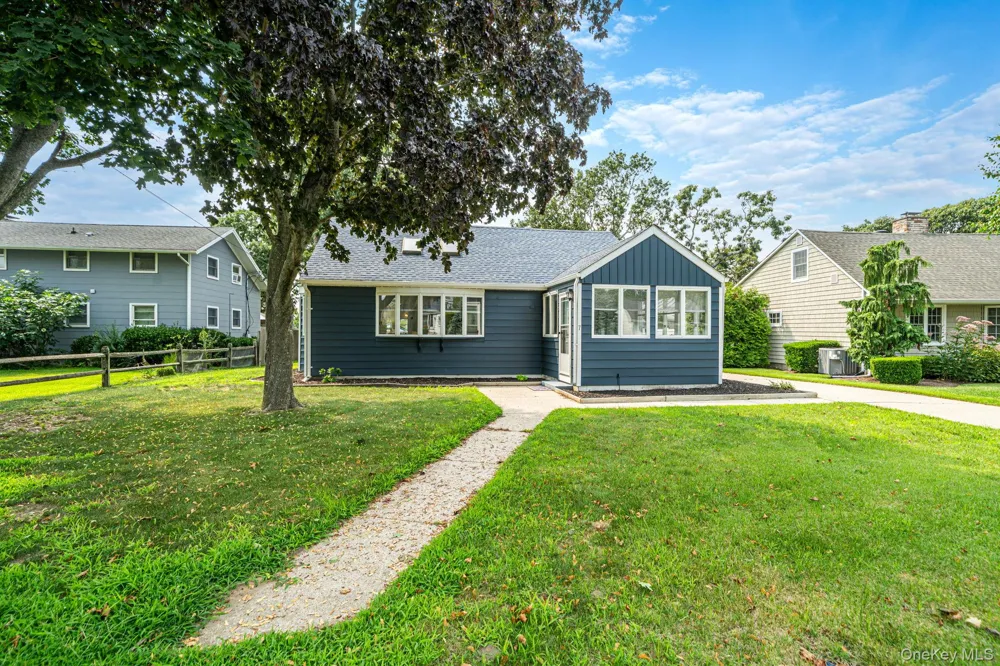 7 Oak Drive Jamesport, NY 11947
