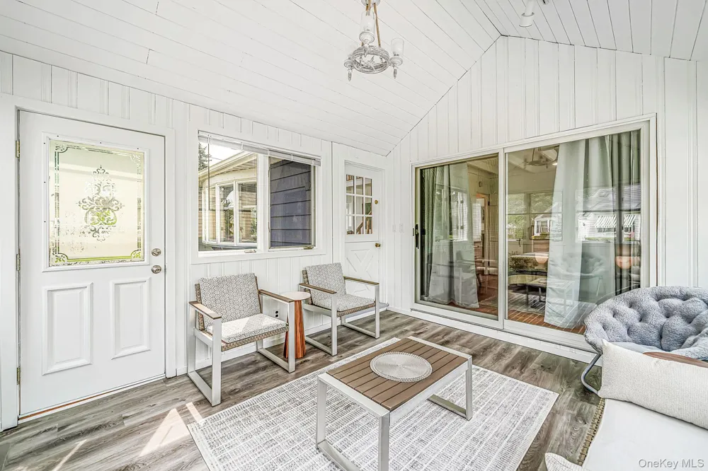 7 Oak Drive Jamesport, NY 11947