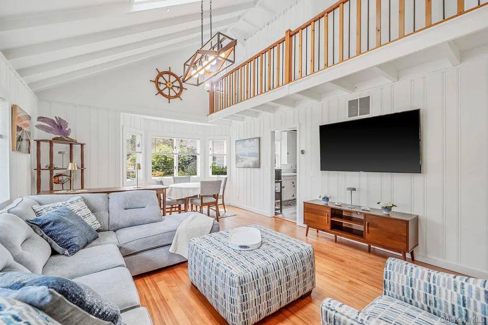 7 Oak Drive Jamesport, NY 11947
