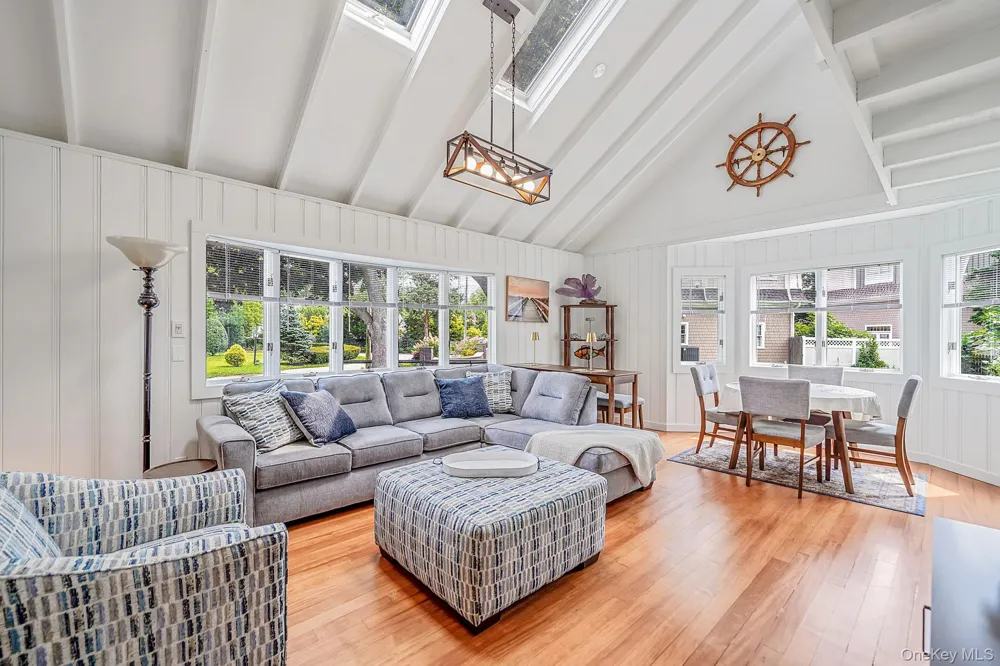 7 Oak Drive Jamesport, NY 11947