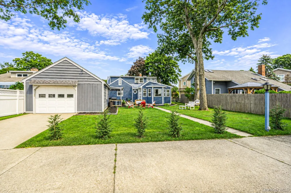 7 Oak Drive Jamesport, NY 11947