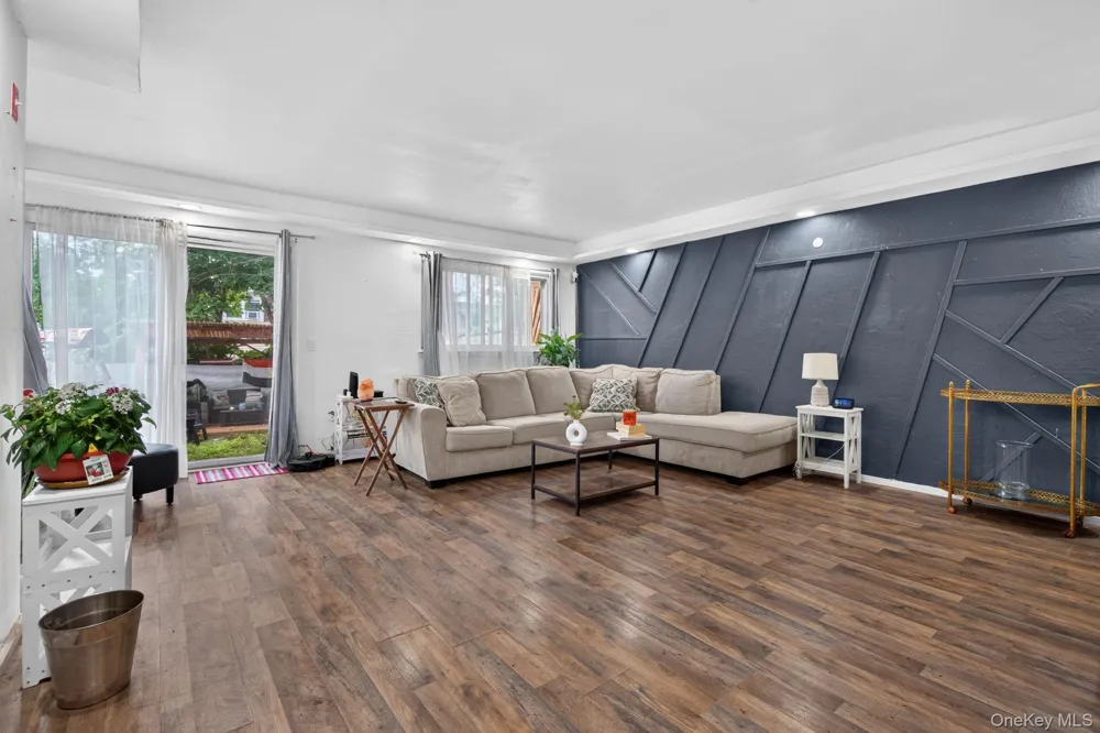 50 Hampton Court Middletown, NY 10941