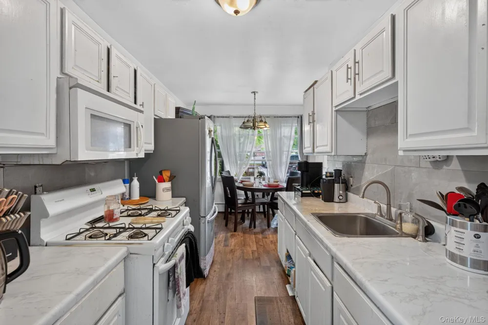 50 Hampton Court Middletown, NY 10941