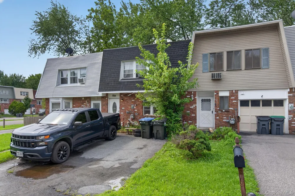 50 Hampton Court Middletown, NY 10941