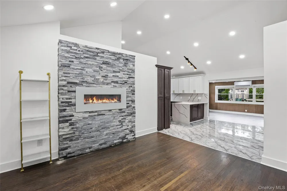 84 Rosedale Road North Woodmere, NY 11581