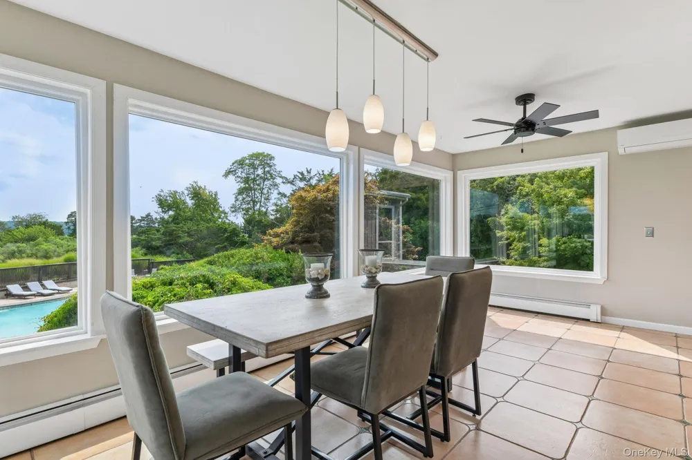 588 E. Long Beach Road Nissequogue, NY 11780