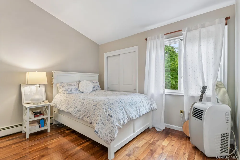 588 E. Long Beach Road Nissequogue, NY 11780