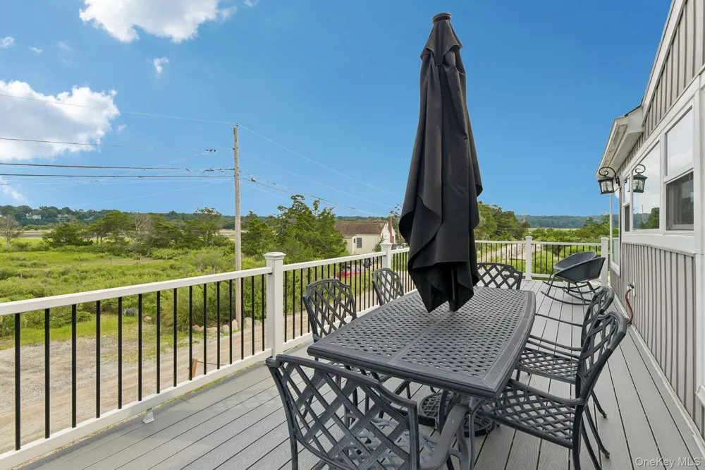 588 E. Long Beach Road Nissequogue, NY 11780