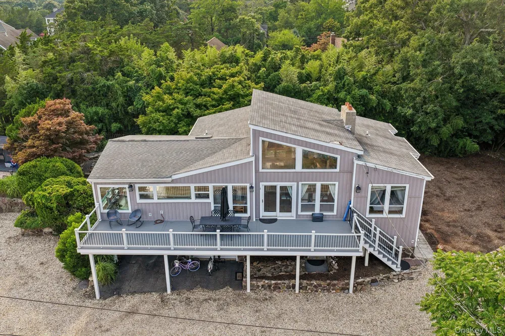 588 E. Long Beach Road Nissequogue, NY 11780