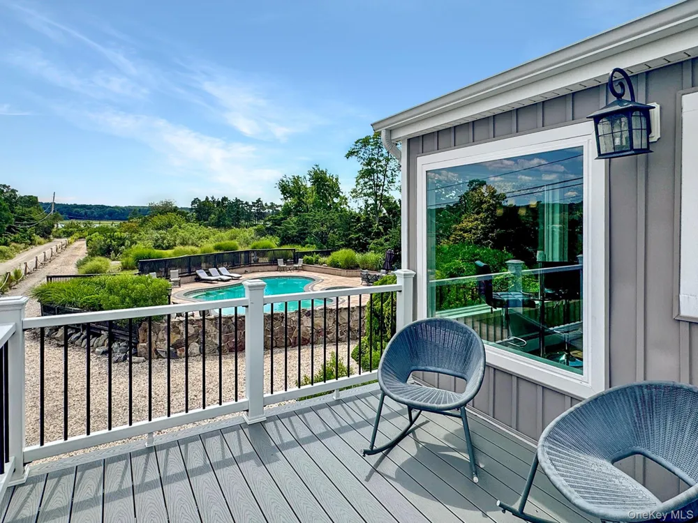 588 E. Long Beach Road Nissequogue, NY 11780