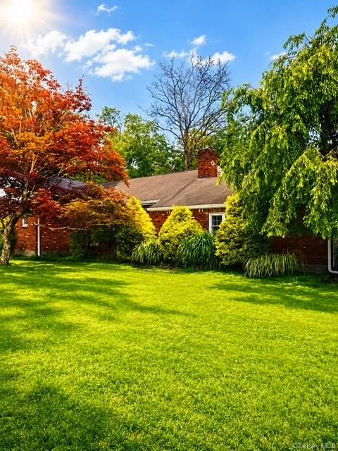 183 White Road