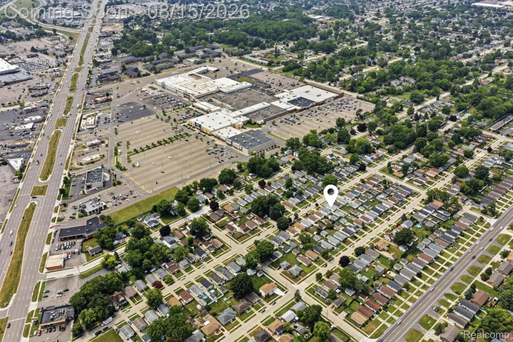 20147 Lakeworth Street Roseville City, MI 48066