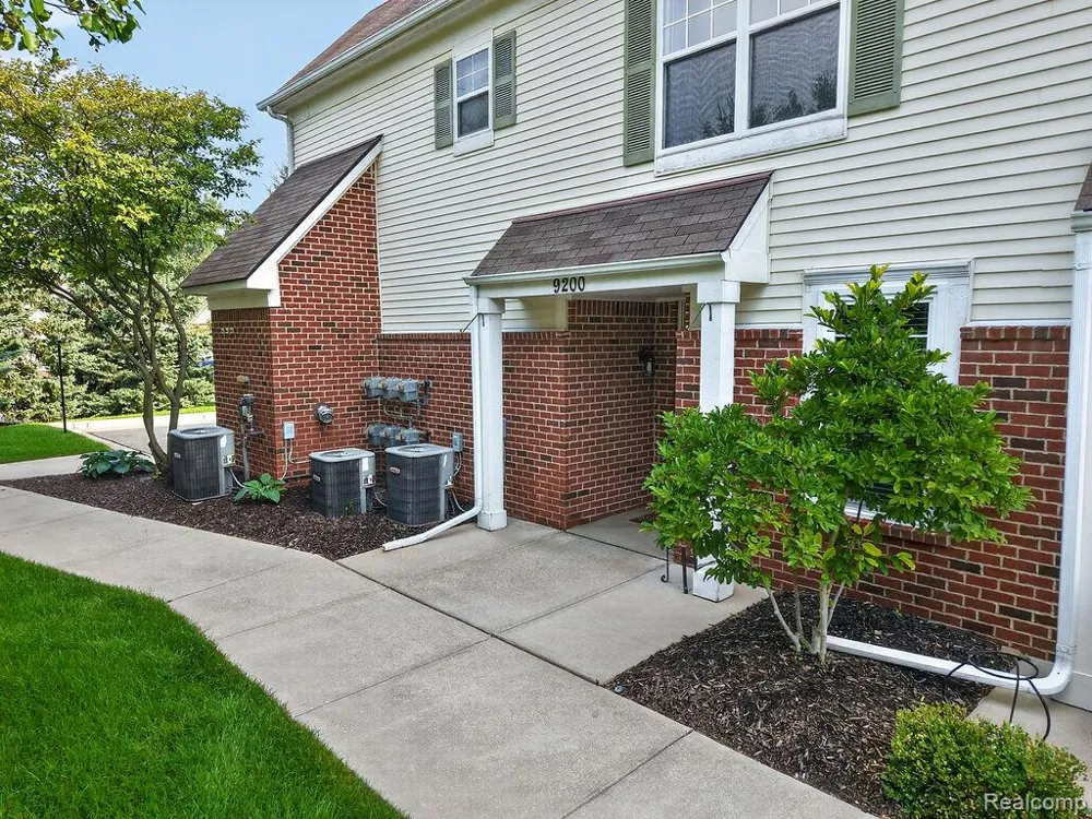 9200 Scenic Way Oxford Charter Township, MI 48371