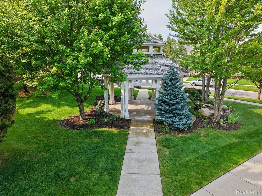 9200 Scenic Way Oxford Charter Township, MI 48371