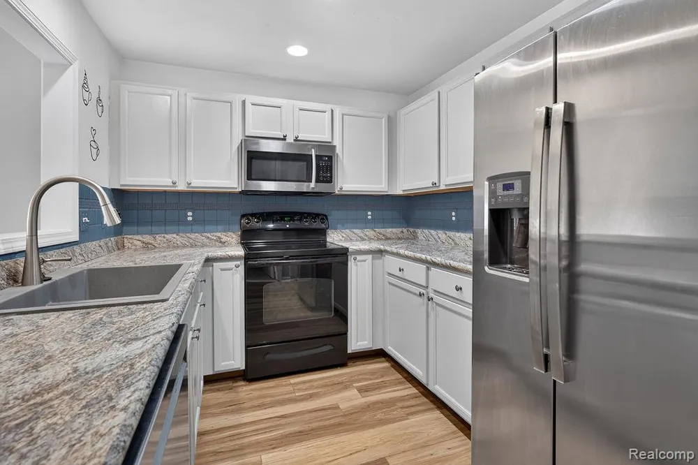 9200 Scenic Way Oxford Charter Township, MI 48371