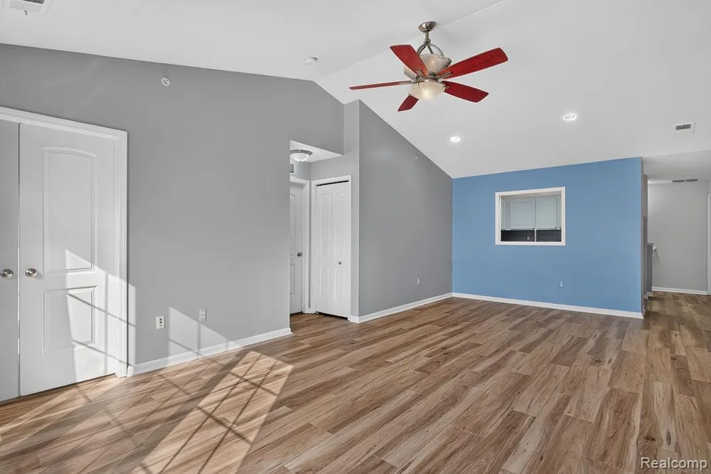 9200 Scenic Way Oxford Charter Township, MI 48371