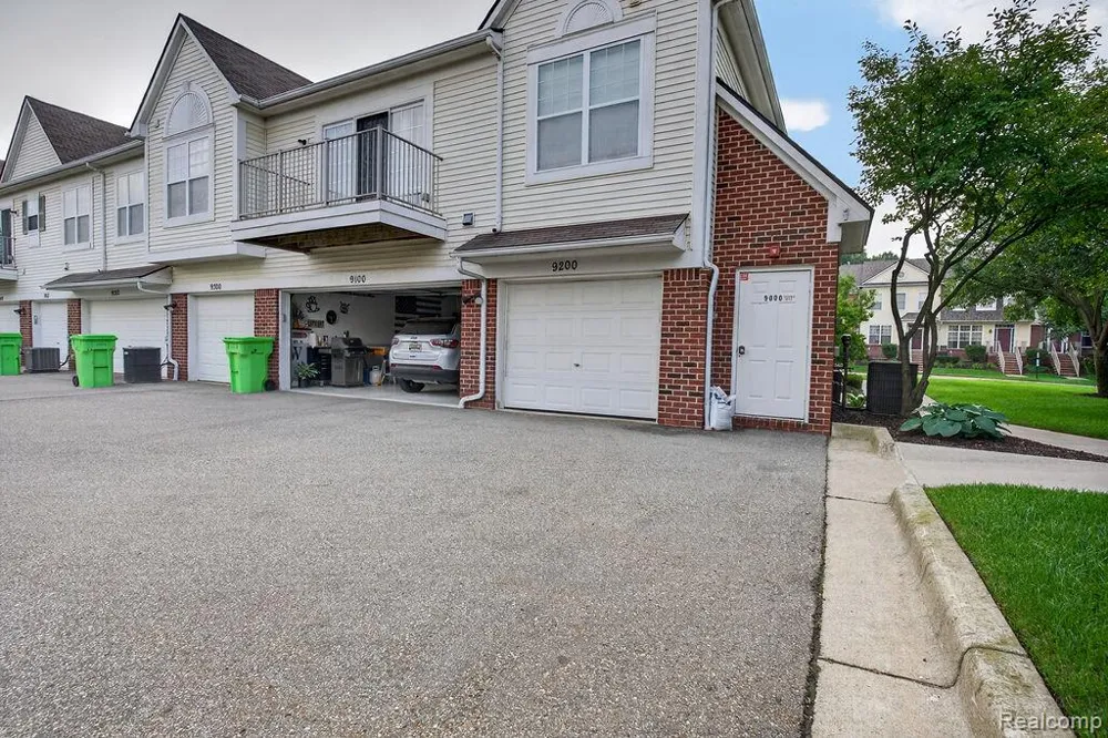 9200 Scenic Way Oxford Charter Township, MI 48371