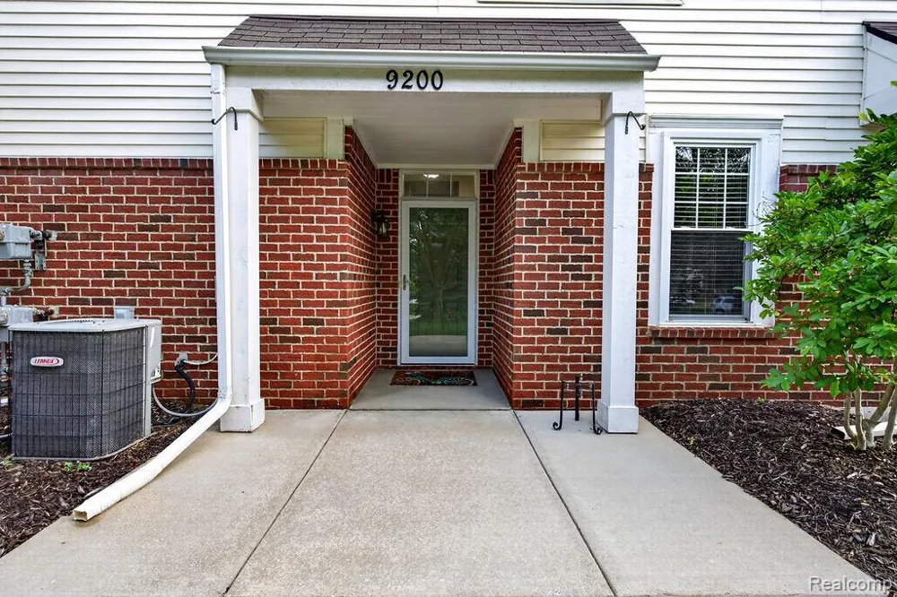 9200 Scenic Way Oxford Charter Township, MI 48371