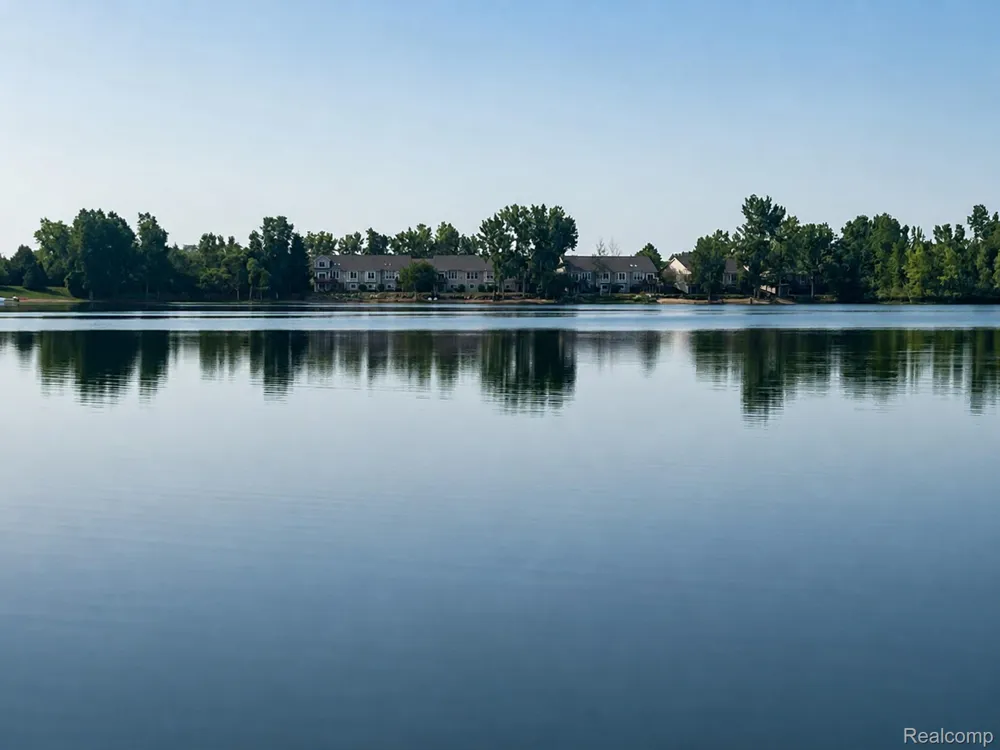 9200 Scenic Way Oxford Charter Township, MI 48371