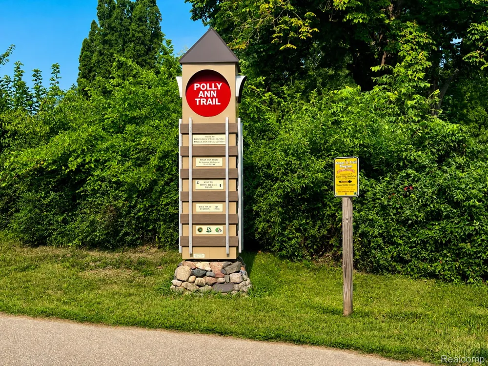 9200 Scenic Way Oxford Charter Township, MI 48371