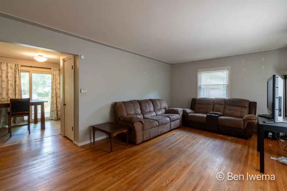 4623 Grantwood Avenue SE Kentwood City, MI 49508