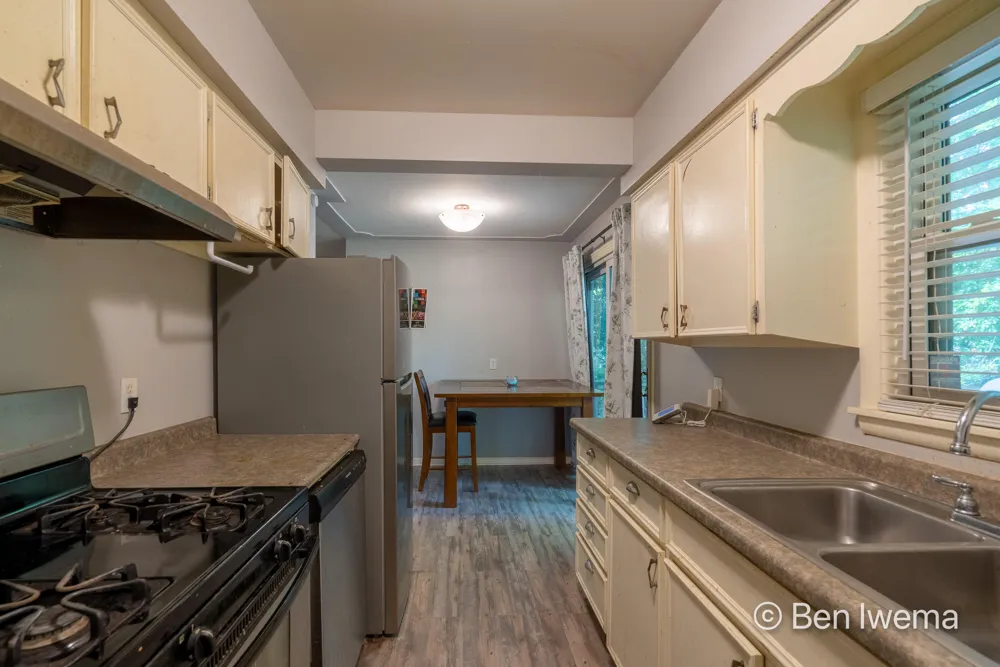 4623 Grantwood Avenue SE Kentwood City, MI 49508