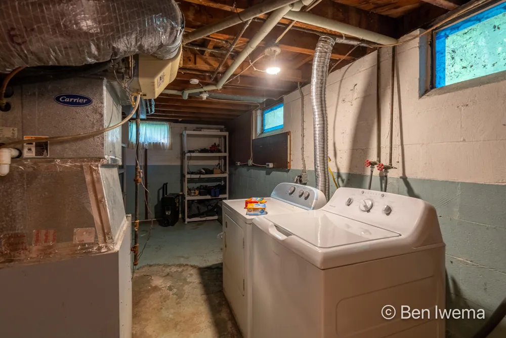4623 Grantwood Avenue SE Kentwood City, MI 49508