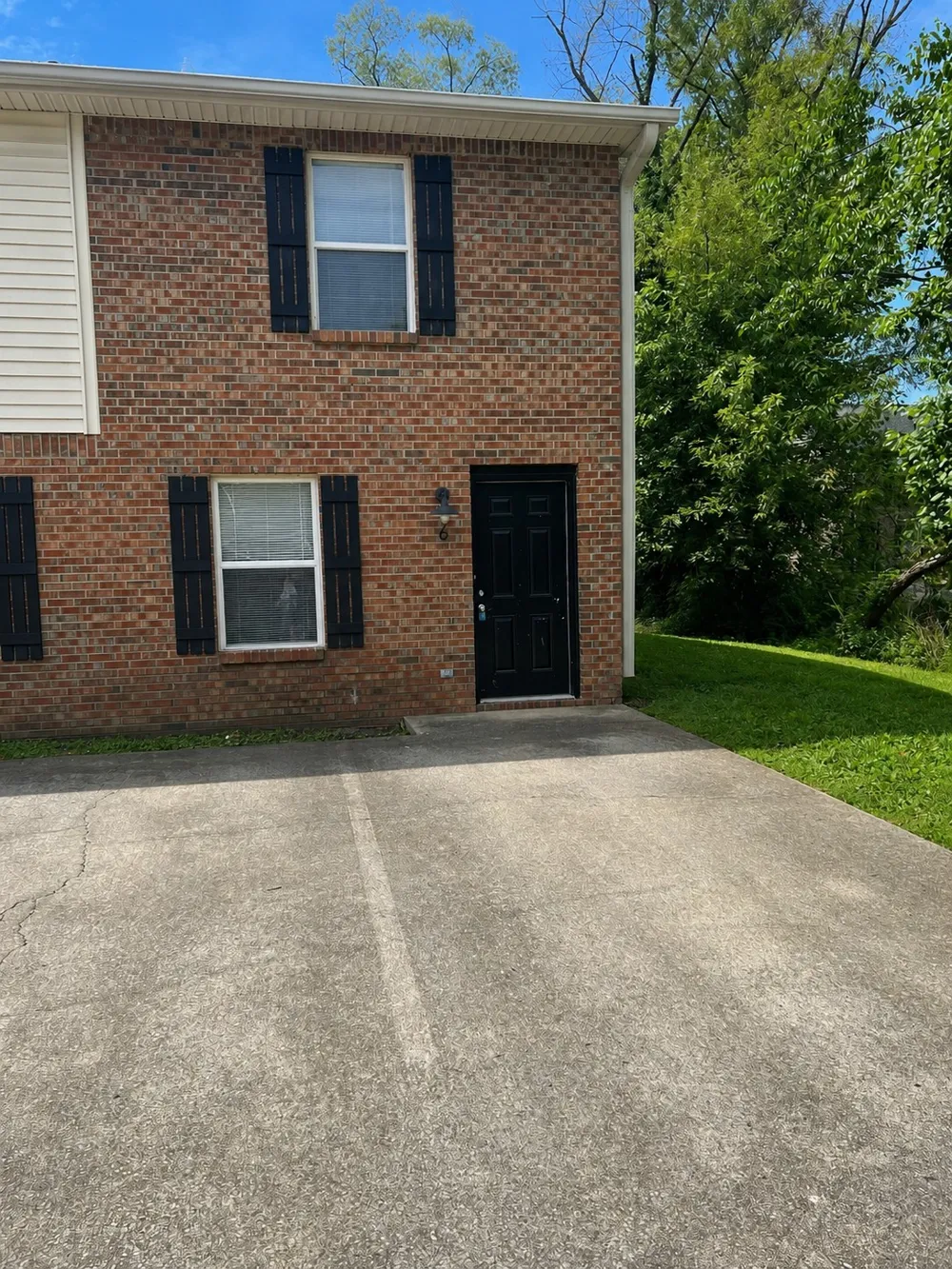 112 Coyote Ct #6 Clarksville, TN 37043