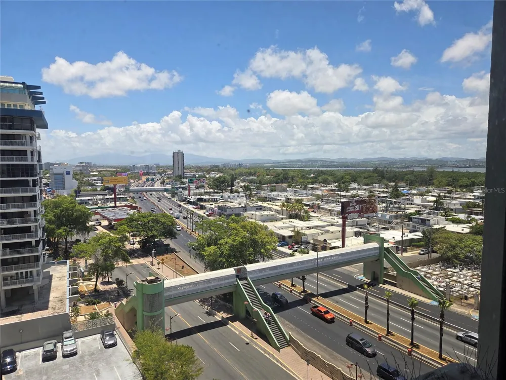 4429 AV. ISLA VERDE Carolina, PR 00979