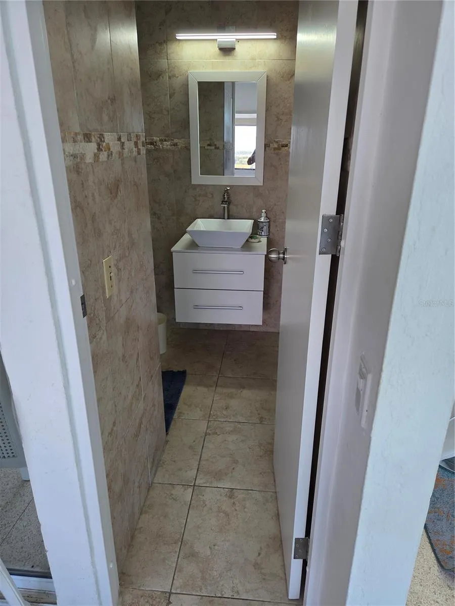 4429 AV. ISLA VERDE Carolina, PR 00979