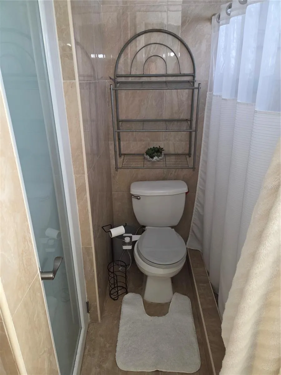 4429 AV. ISLA VERDE Carolina, PR 00979