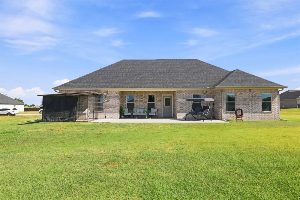 171 Bull Run Calera, OK 74730