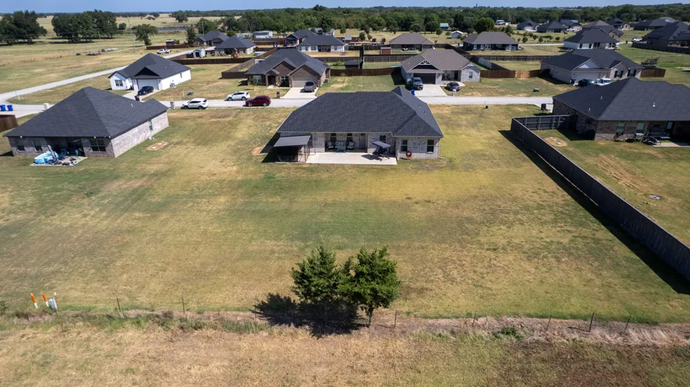 171 Bull Run Calera, OK 74730