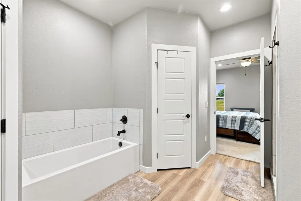 171 Bull Run Calera, OK 74730