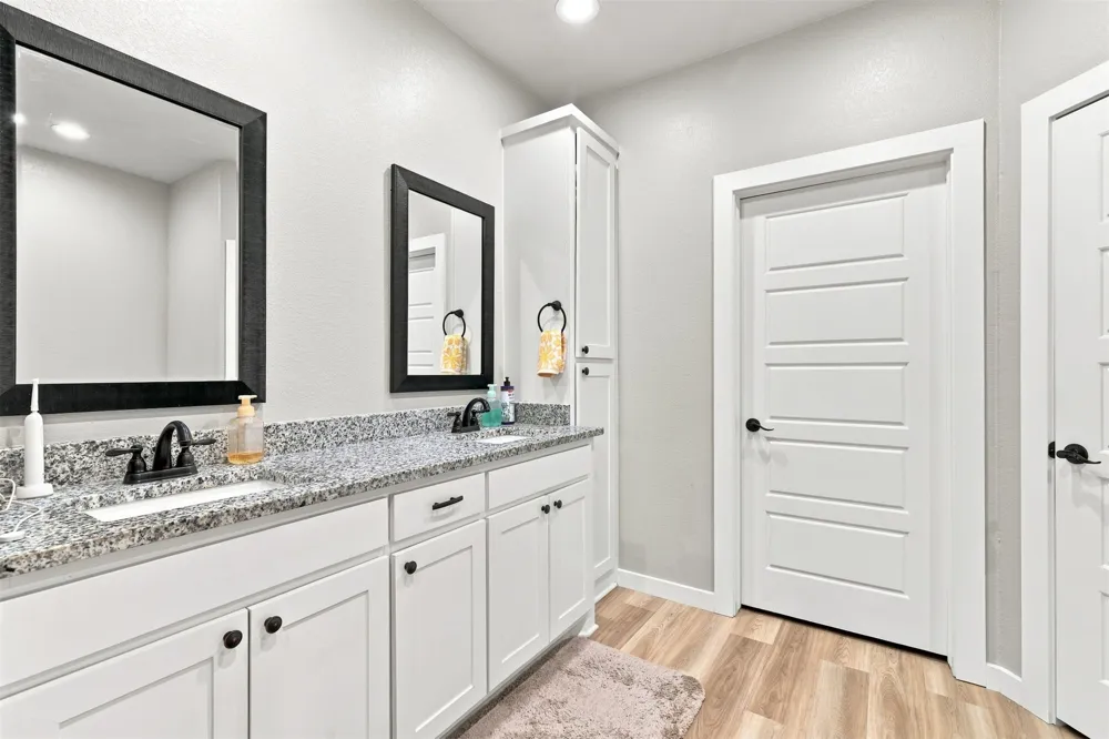 171 Bull Run Calera, OK 74730