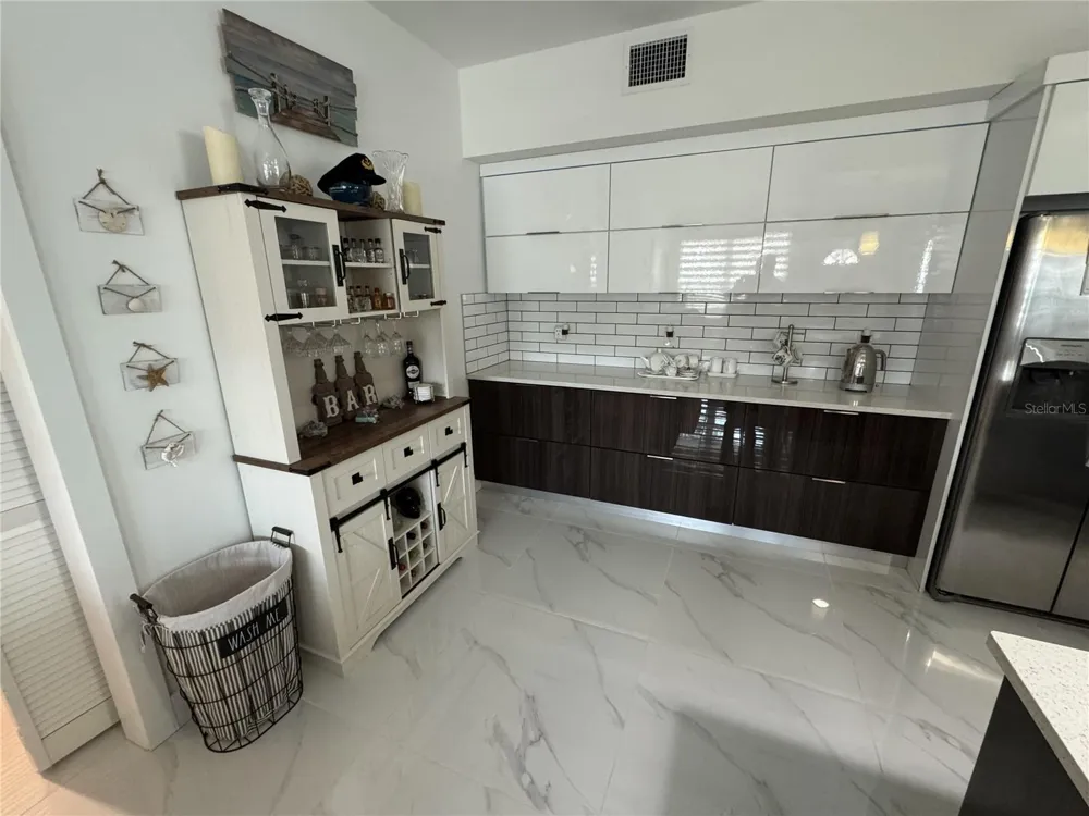200 GARDENS EDGE DRIVE #214 Venice, FL 34285