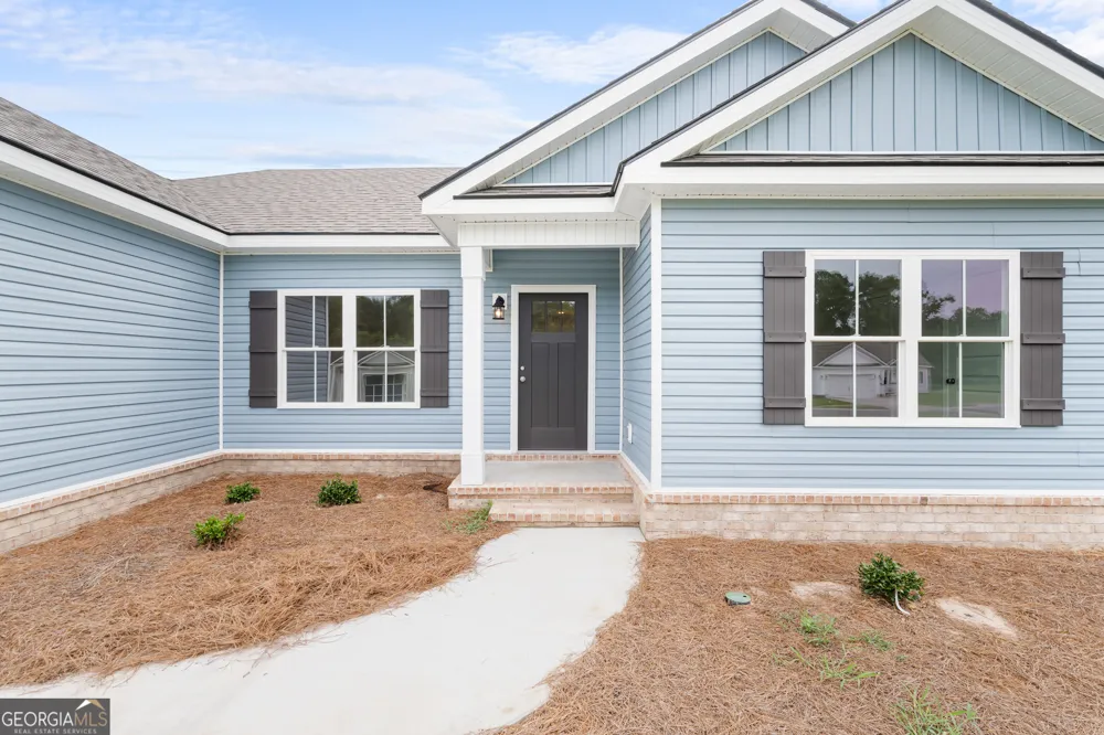 140 Landmark CIR Statesboro, GA 30458