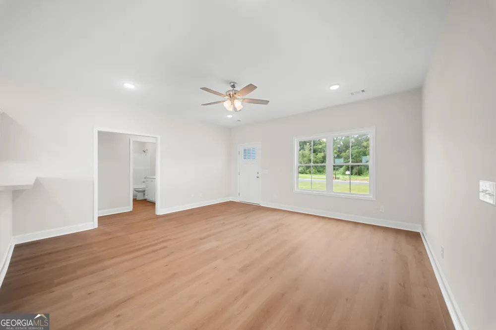 140 Landmark CIR Statesboro, GA 30458