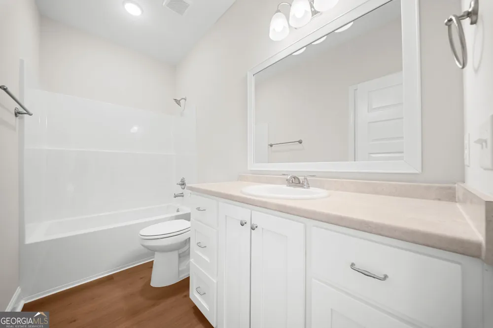 140 Landmark CIR Statesboro, GA 30458