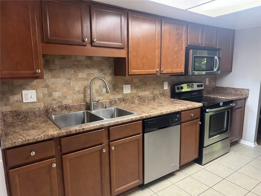 2207 Surrey Court SE Marietta, GA 30067