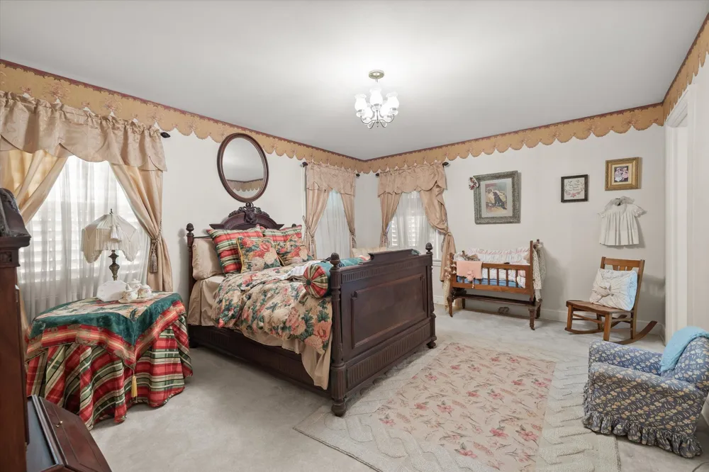 321 S Mary Wills Point, TX 75169